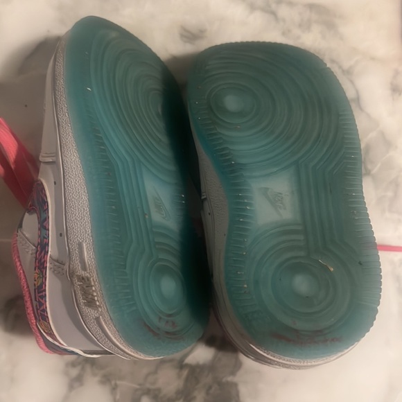 Toddler Nike shoes girls Size 5c Air Force 1 Ones Pink White - Picture 3 of 6